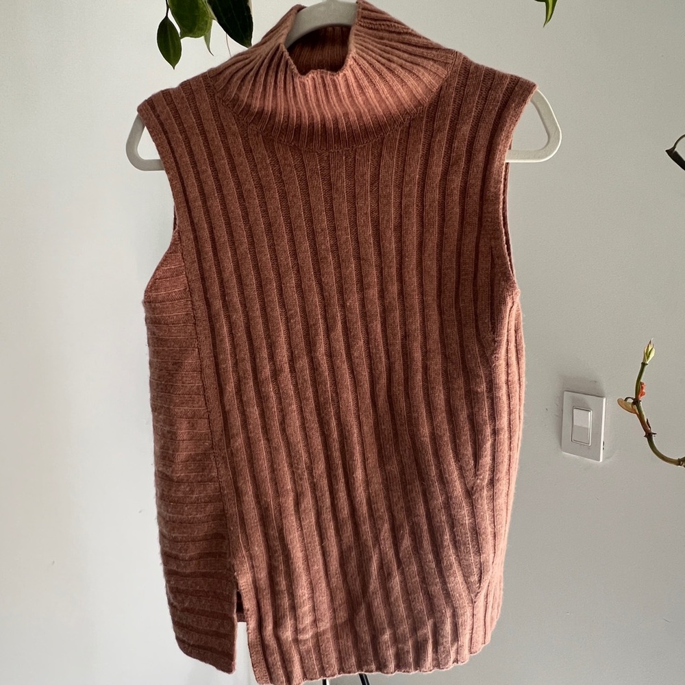 Vince Sleeveless Turtleneck sweater | Wool & Cashmere blend